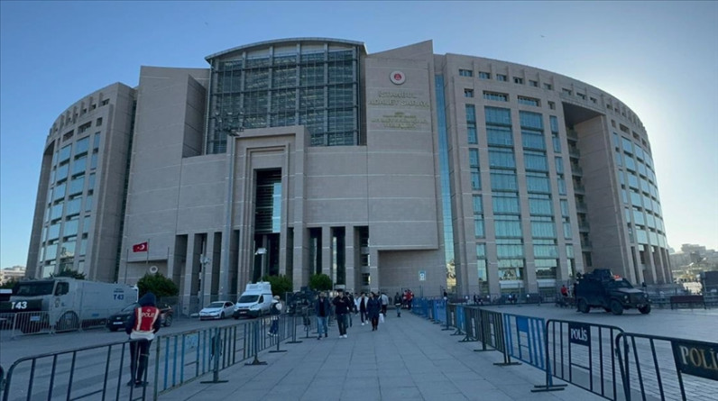 İstanbul Adliyesi önündeki polis kontrol noktasına yönelik terör saldırısında 96 şüpheliden  48'i tutuklandı